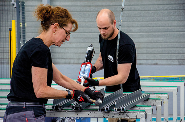 AMCC-SNM_Preparation-assemblage-avant-cadreuse