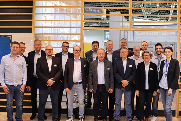 A+W-Clarity_equipe_glasstec-2024