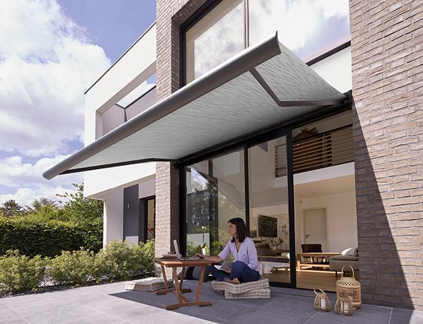 Dickson-Designer_store-vertical-Zip_LUMIERE_STORE_BANNE