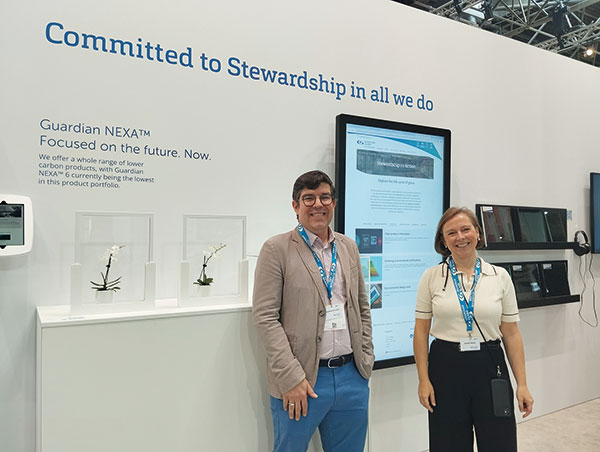 Guardian_glasstec-2024_Jonathan-Brunette-et-Sophie-Weckx