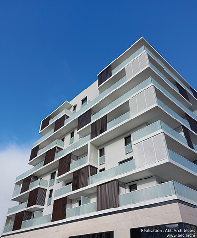 HORIZAL_Garde-corps-Areal-sur-dalle-avec-remplissage-vitrage-44-2-opale