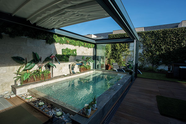 KE-Outdoor-Pergola-Isola