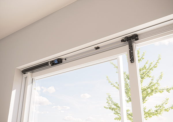 REHAU_Zoom_visuel_SlinovaX_moteur_Somfy