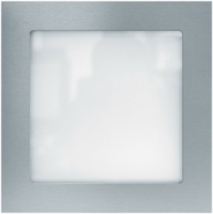 Hublot carré 300 x 300 mm, en aluminium et équipé d'un double vitrage, une nouveauté chez ce fabricant. ©MPM