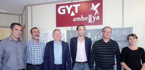 Une équipe mobilisée au succès des prochains développements du groupe ; (de gauche à droite) Xavier Guiet, Directeur de production, Fabrice Fouquet, Responsable R&D et informatique, Gaëtan Humeau, PDG du groupe GMH, Michaël Humeau, Directeur commercial & marketing, Pascal Daudin, Responsable automatisme et Sylvia Audiau, Responsable marketing & communication ©V&MA