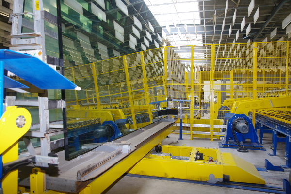 Chevalet PLF sur retourneur automatique©Saint-Gobain