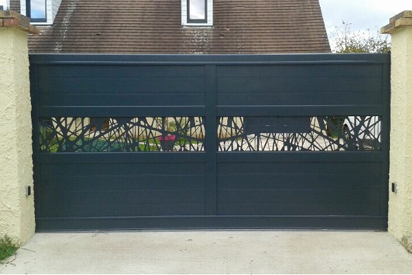 Catégorie Portails & clôtures garde-corps et barrières de piscine : Alu Gutader ©Profils Systèmes