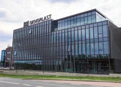 Oknoplast mutualise ses forces