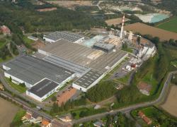 Saint-Gobain réalise la première production zéro carbone de verre plat au monde  