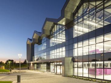 Les menuiseries Technal au Collège National Transport & Infrastructure à Doncaster (UK)