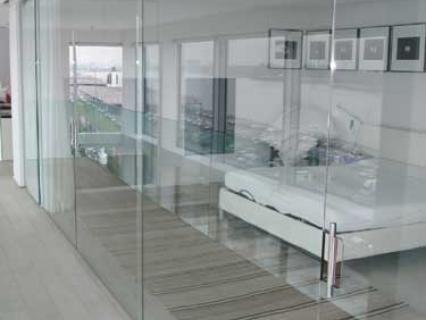 Système pour portes coulissantes d'intérieur