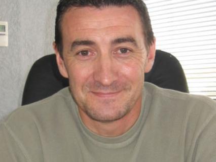 Frontignan (34) Midi Miroiterie va de l'avant (avec allant)