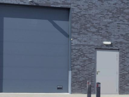 Nouveaux blocs-portes de service extérieurs
