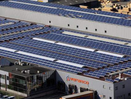Veolia va créer la première unité de recyclage des panneaux photovoltaïques en France