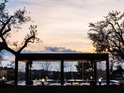 La pergola Gennius Isola 2 de chez KE Outdoor pour une villa dans les Castelli Romani