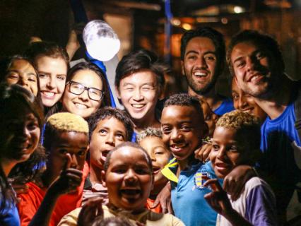 La Fondation Saint-Gobain célèbre ses 10 ans avec la campagne TIME TO ACT!