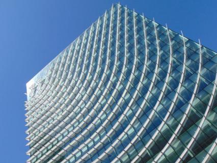 Castellana 77, un bâtiment durable et un mur-rideau signé Guardian Glass