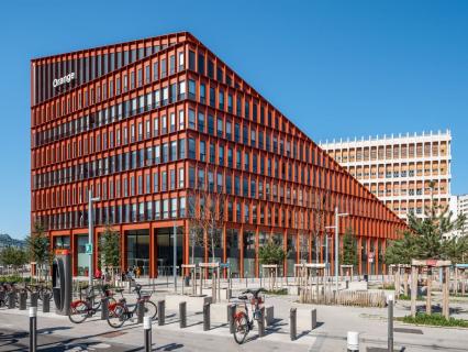 Les toiles Serge Ferrari équipent le nouveau campus "Orange lumière" à Lyon Part-Dieu