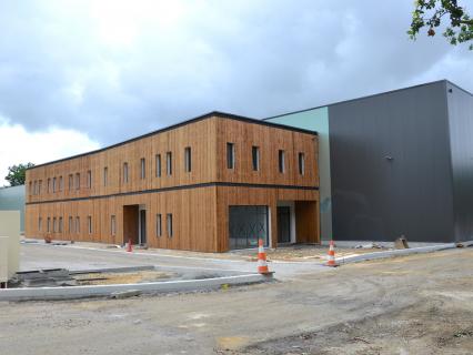 Groupe Akena : les nouvelles ambitions de la "reine des Vérandas"