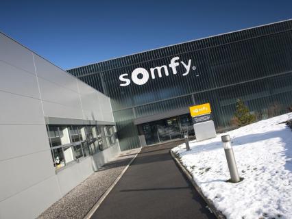 Somfy fait son entrée dans le capital d’Elcia