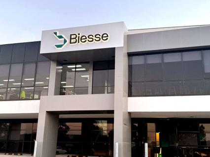 Biesse France reçoit à Lyon le député du Rhône Thomas Gassilloud