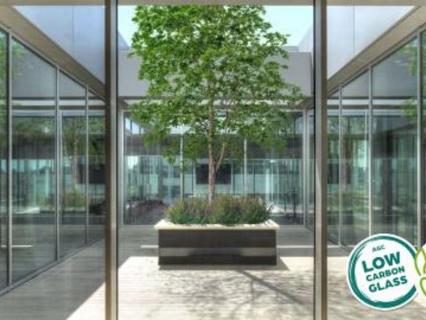 AGC annonce la disponibilité de ses FDES pour le verre résistant au feu Pyrobel Low-Carbon