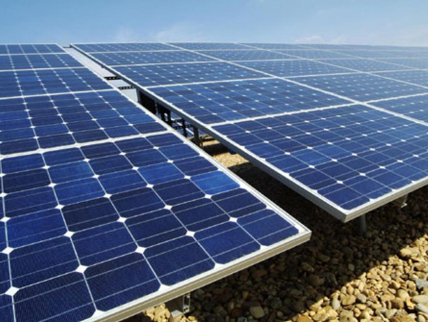 Valence (Espagne) : DuPont va accroître sa production pour répondre à l'essor du photovoltaïque