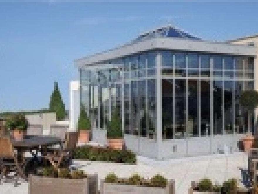 Jardin d'hiver équipé de vitrage chauffant électrique