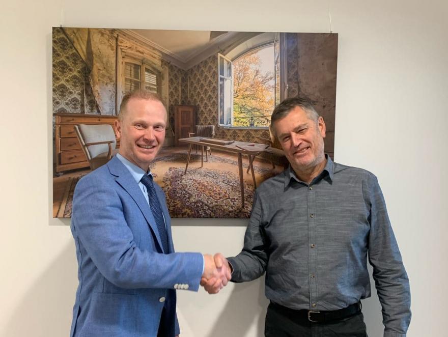 Verrissima  Group officialise l’acquisition de la Miroiterie Verre Technic