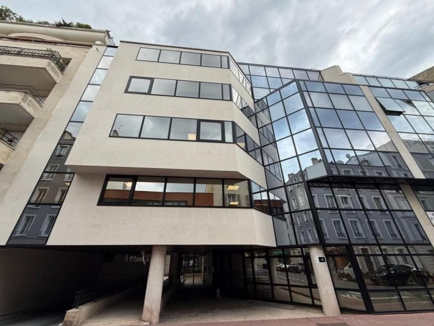 Technal développe une solution sur mesure pour une façade tertiaire à Levallois-Perret