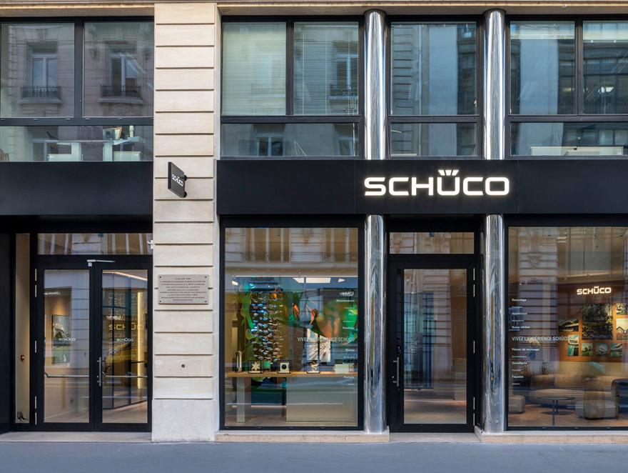 Schüco élargit son offre à l’acier et montre son savoir-faire au cœur de Paris