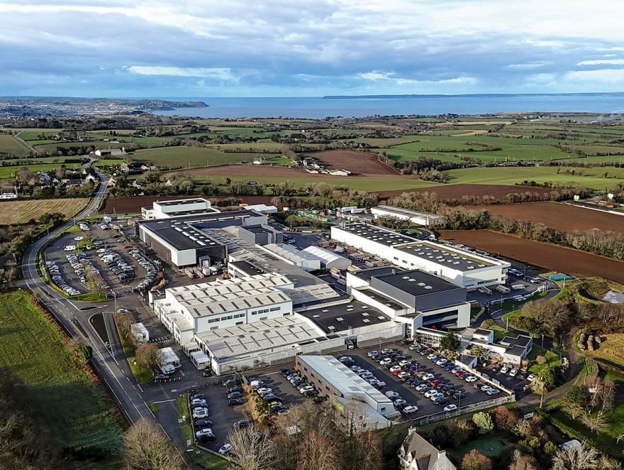 Maison Cadiou : une belle saga familiale du granit à l’aluminium
