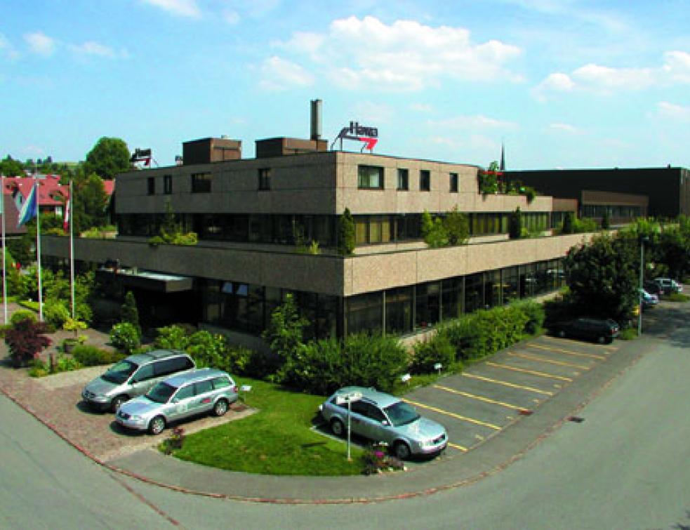 Hawa tient tête à la crise