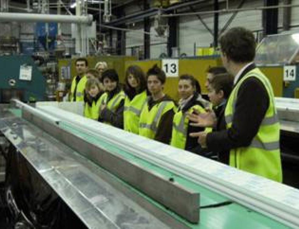 Veka France valorise son métier auprès des collégiens