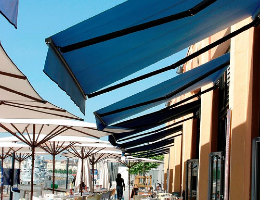 Dickson étend à 10 ans la garantie de ses toiles en acrylique teint masse