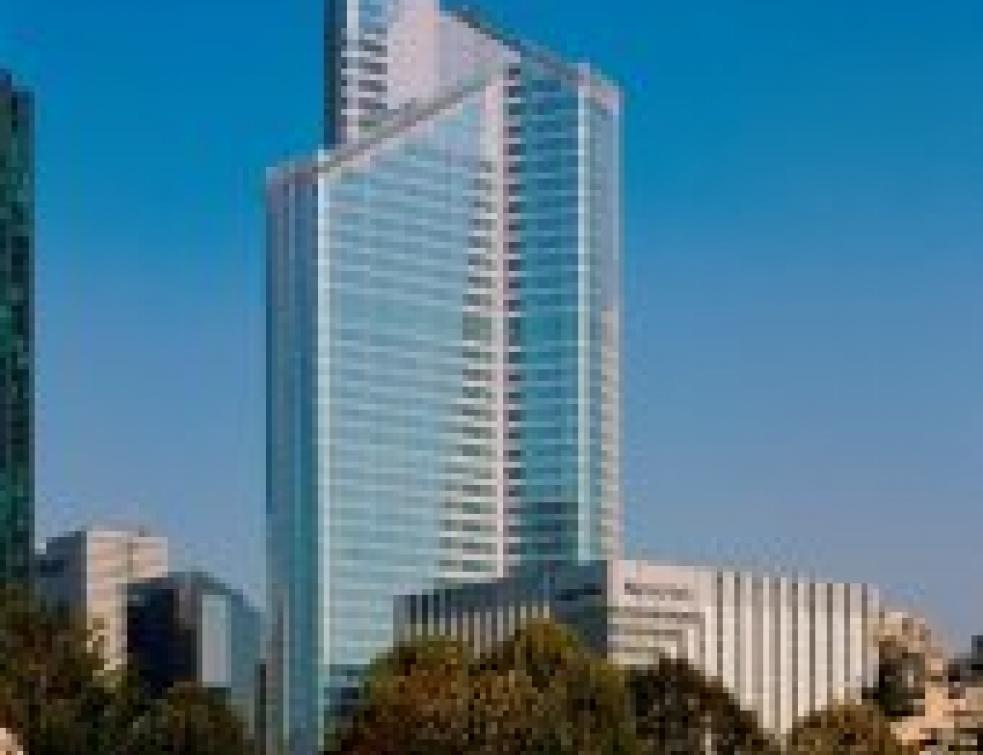 Les nouvelles façades de la Tour First : harmonie esthétique et efficacité énergétique