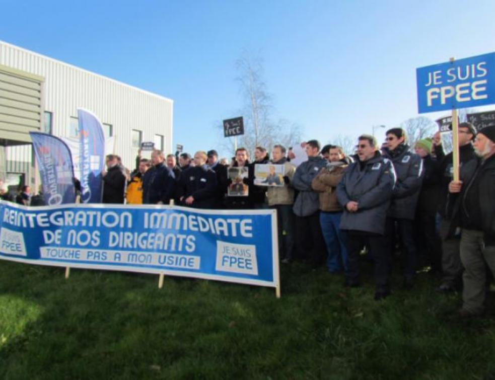 Non à l'éviction des dirigeants de la menuiserie FPEE