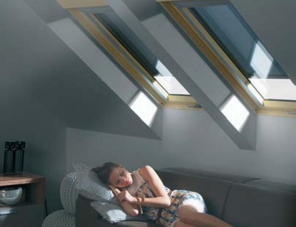 Store pare-soleil avec capteur solaire