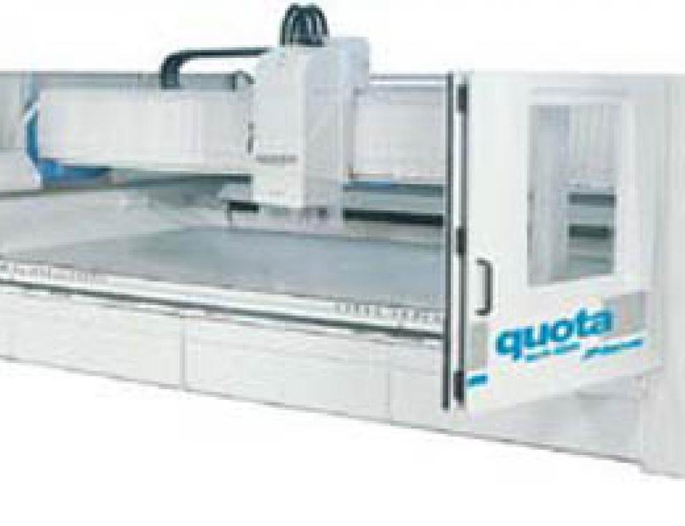 Centre d'usinage avec 3 ou 4 axes digitaux interpolés