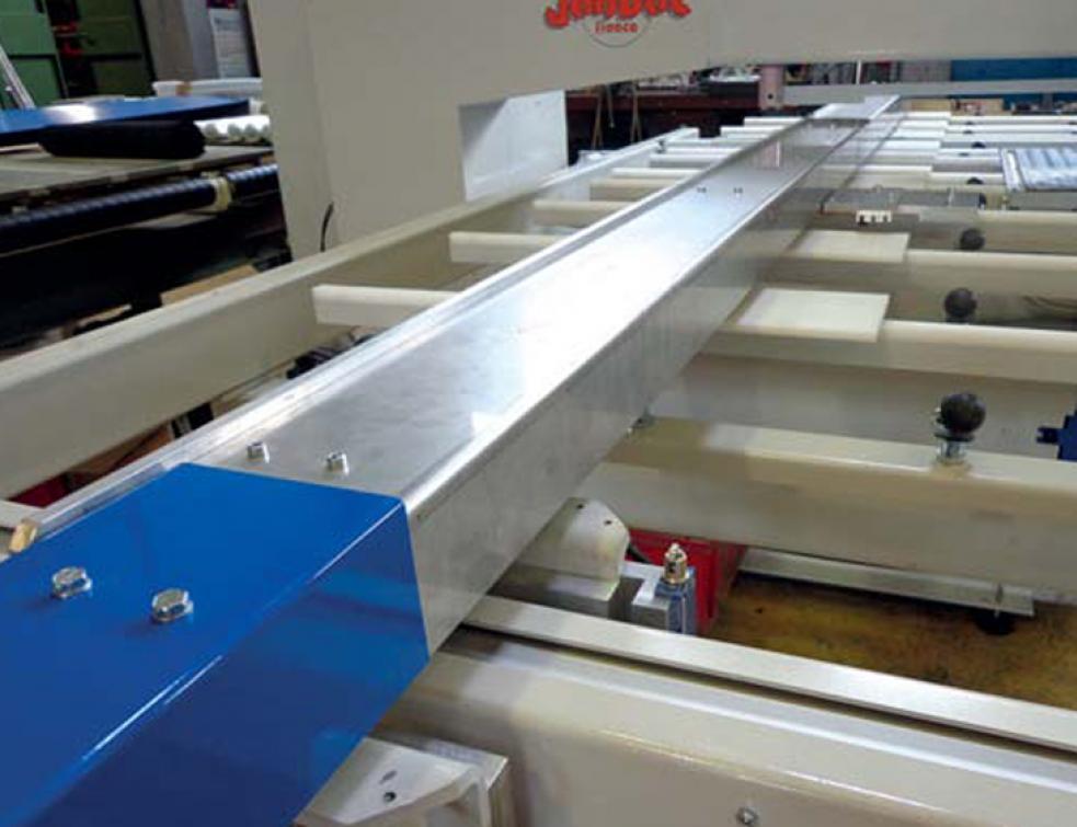 Perceuse avec table à butées numériques