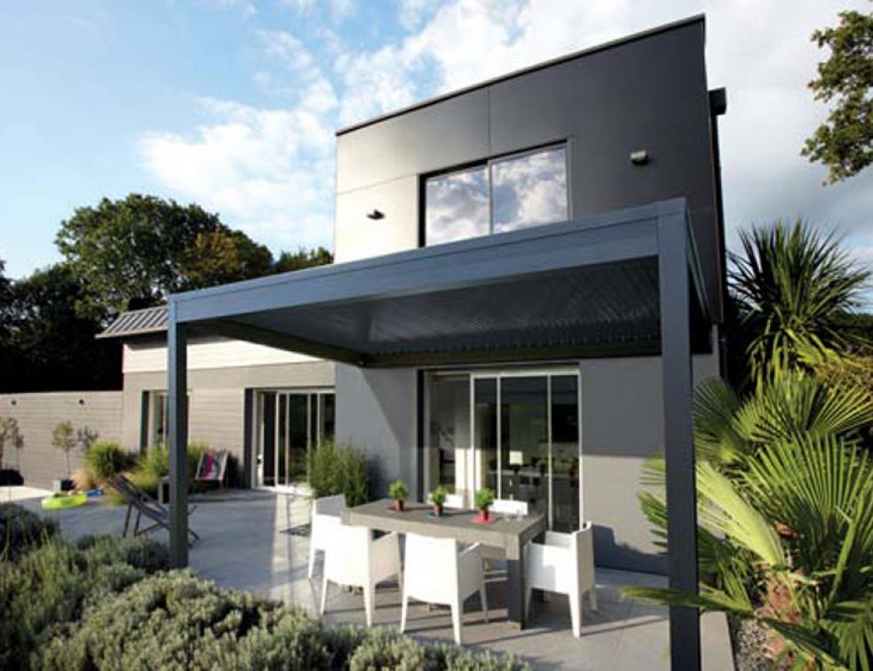 Pergola bioclimatique adaptable haut de gamme