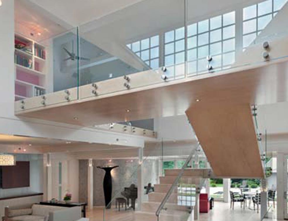 Système du garde-corps à pince