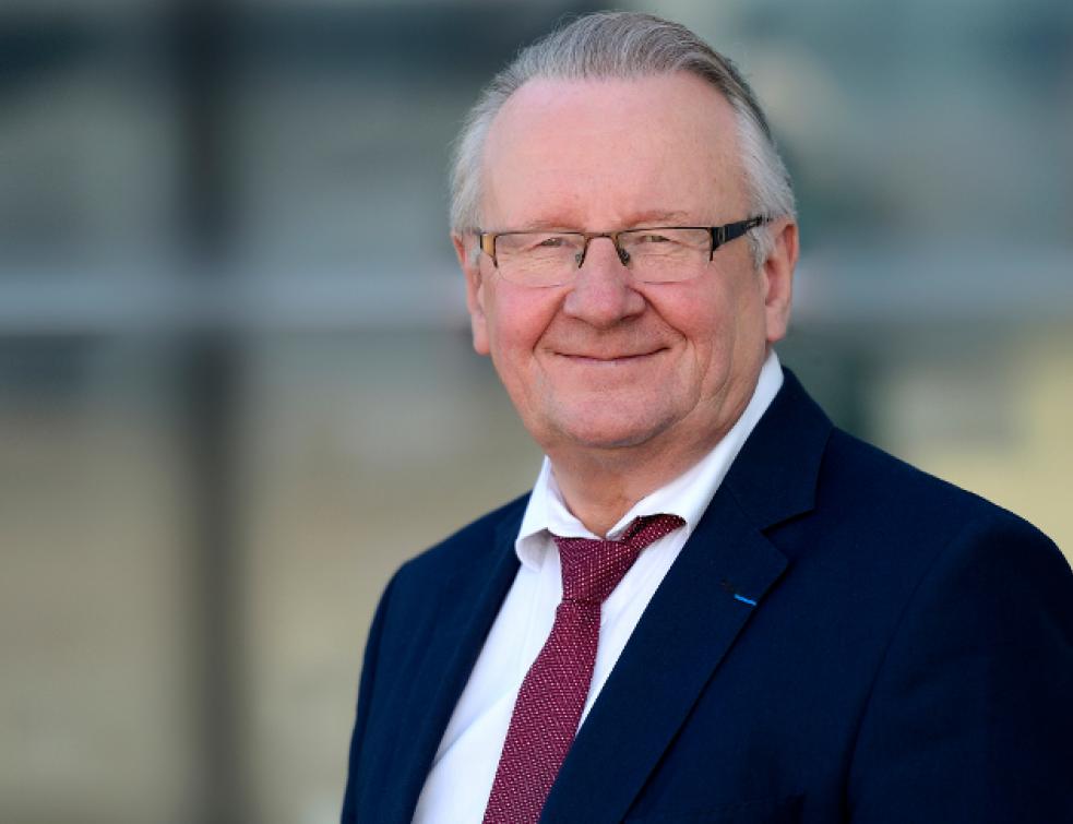 Pierre Riou, Président de Riou Glass, adresse une lettre ouverte à Nicolas Hulot, ministre de la Tra