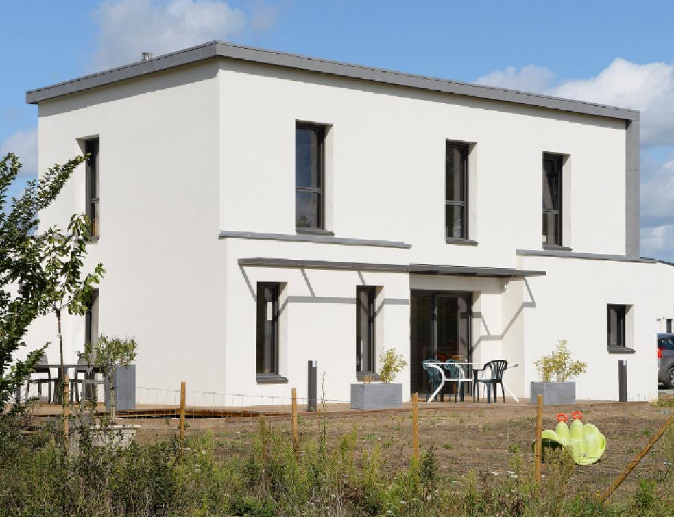 Nouvelle certification E+C-­? par Promotelec Services Une maison individuelle reçoit le premier Labe