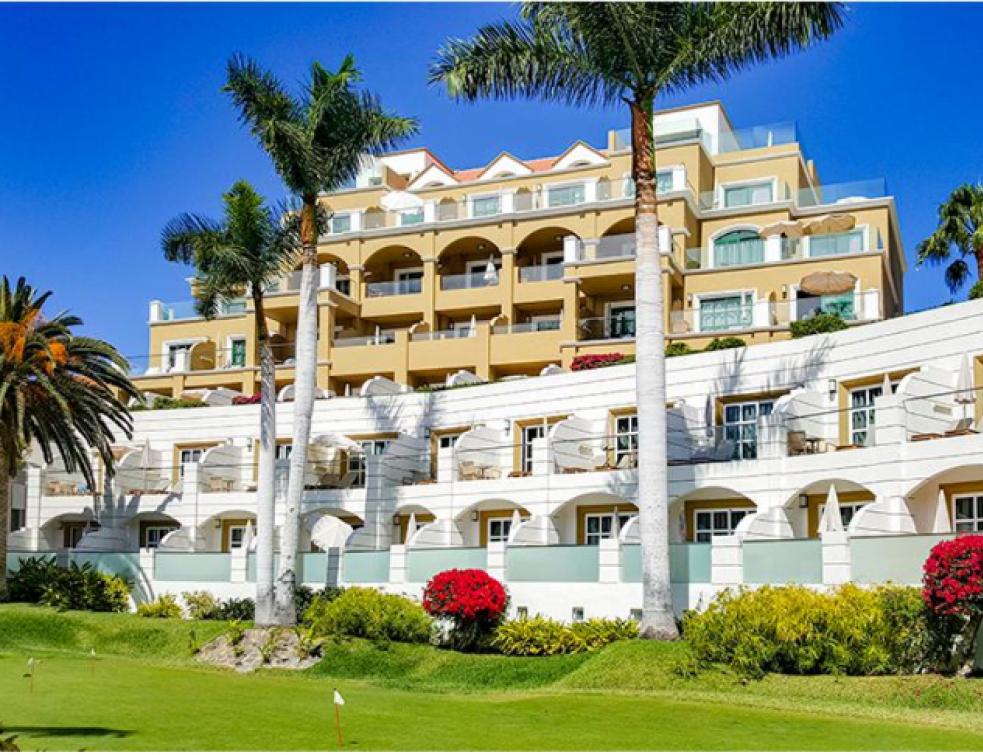 l'hôtel Jardines de Nivaria de Tenerife s'enrichie du design exclusif es systèmes de garde-corps Com