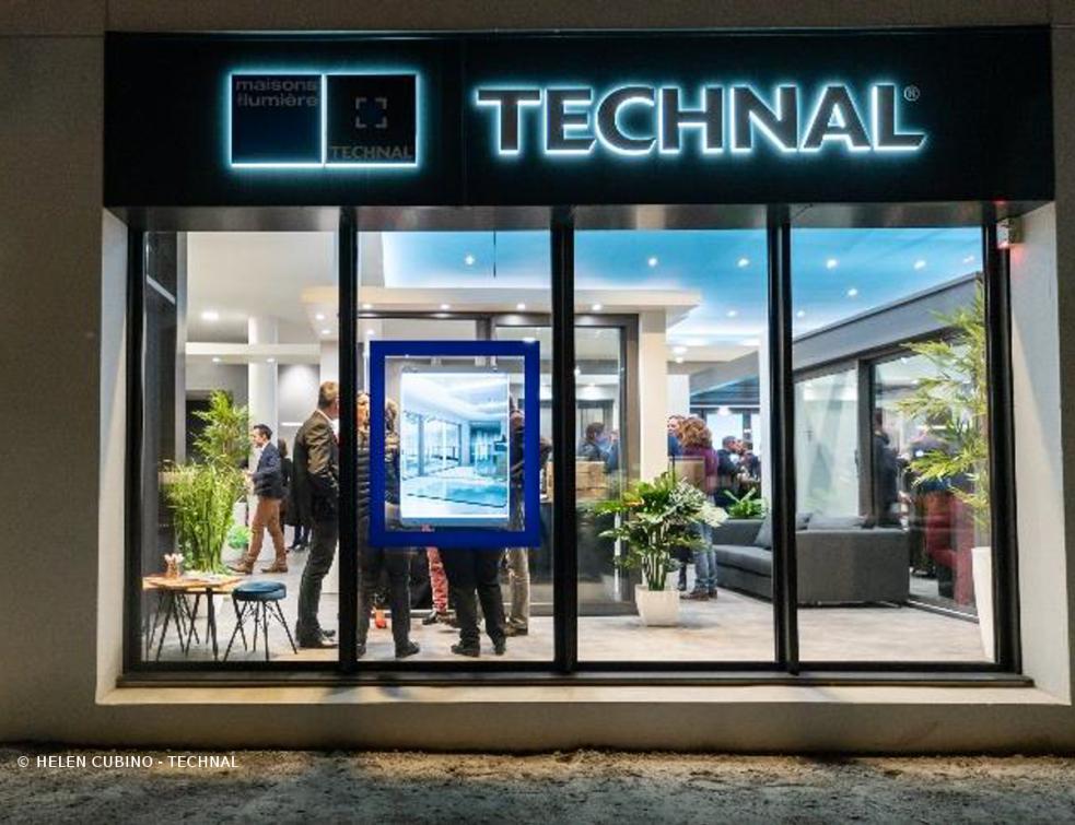 Inauguration d'un nouveau point de vente Maisons des Lumières by Technal à Bordeaux
