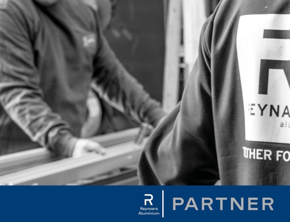 Reynaers Aluminium qualifie ses partenaires professionnels sous le nouveau label Reynaers Partner