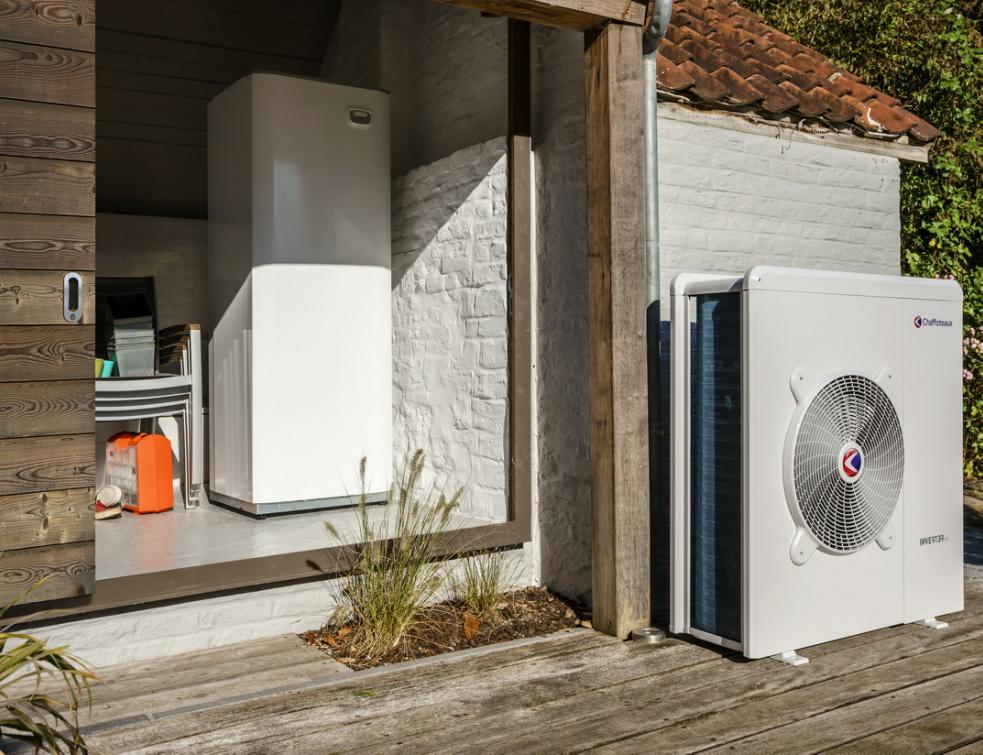 Unité extérieure d'une pompe à chaleur air/eau Arianext de Chaffoteaux