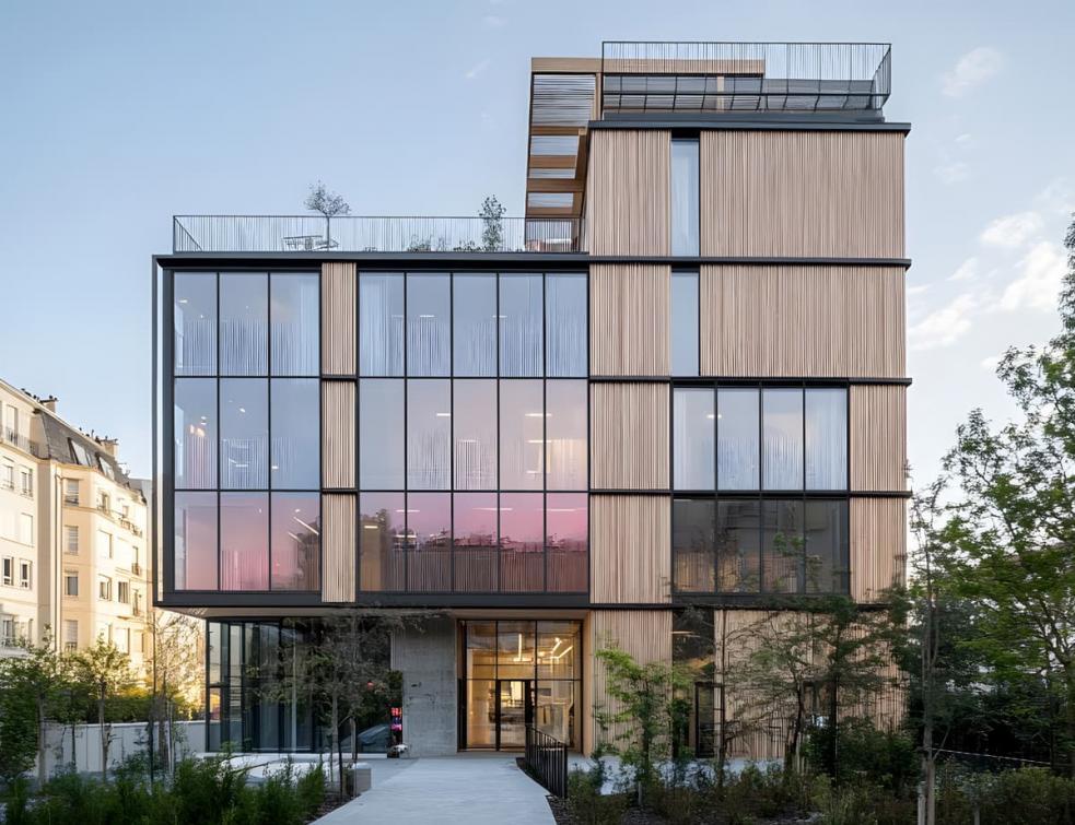 Vue sur une façade habillée de mur-rideau W60