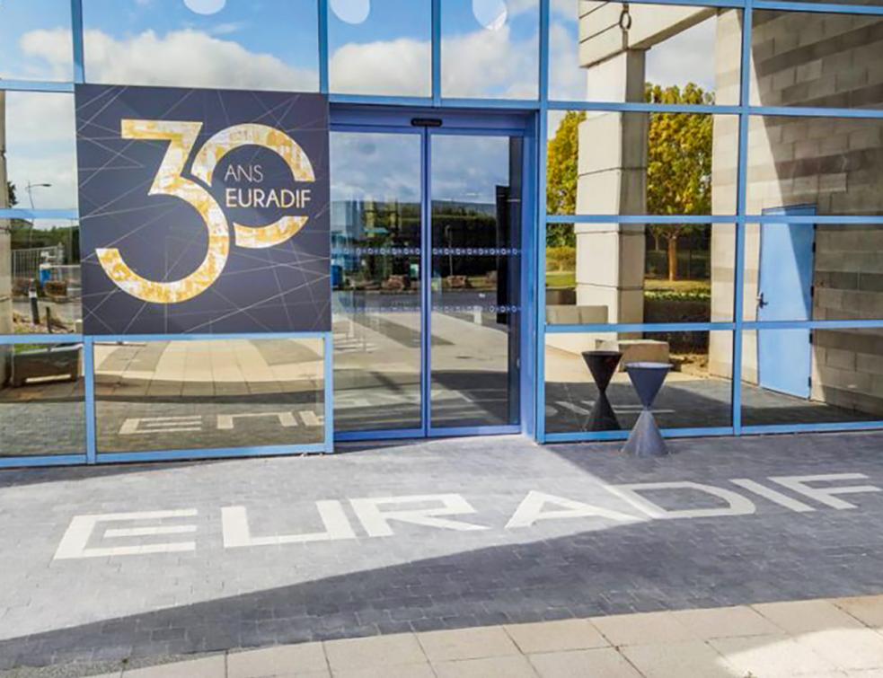 EURADIF-Entree-entreprise-avec-logo-30-ans